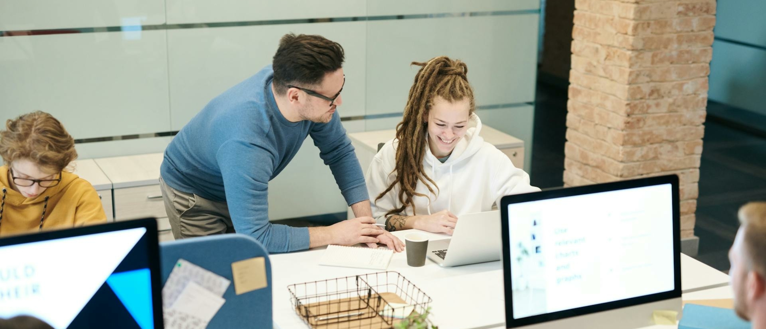 Support form colleagues and managers lowers stress