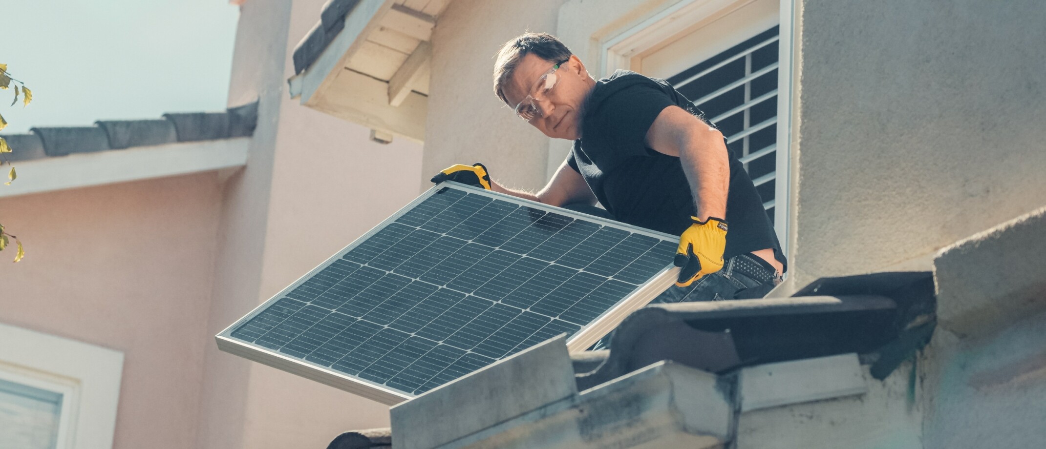 Zonnepanelen in serie of parallel schakelen?