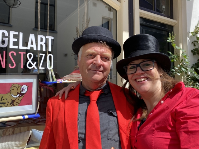 Studio Angelart is een creatief collectief uit Hattem, geleid door Angela Peters en Herman de Weerd.