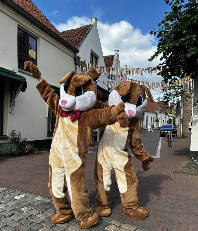 Winkelcentrum activiteit paashaas mascotte pak voor Paas evenement