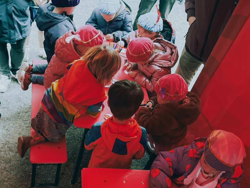 Tekeningen fabriek en button maken