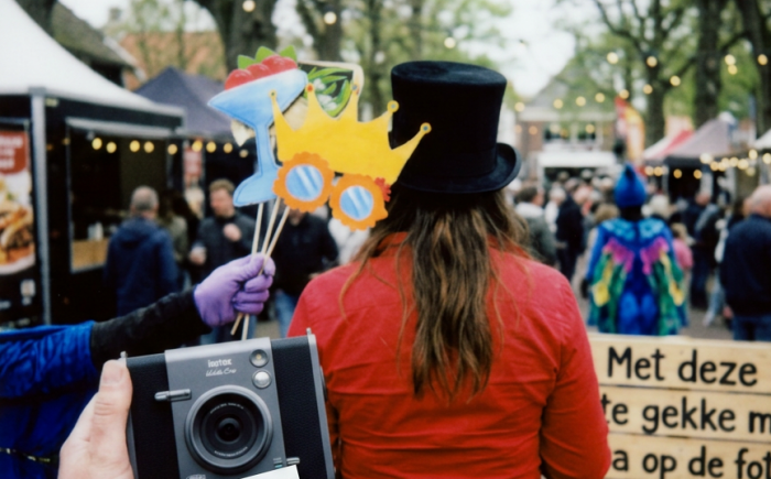 Polaroid fotografen op jouw feest branding op fotoframes