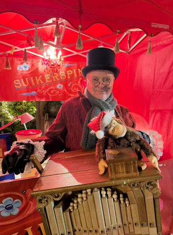 Nostalgische kerstliedjes op winterfestival Winter evenement met nostalgische kerstliedjes Charles Dickens sfeer