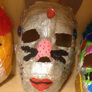 Rijke man Het eens zijn met Verzadigen carnaval knutselen, maskers maken van gipsgaas