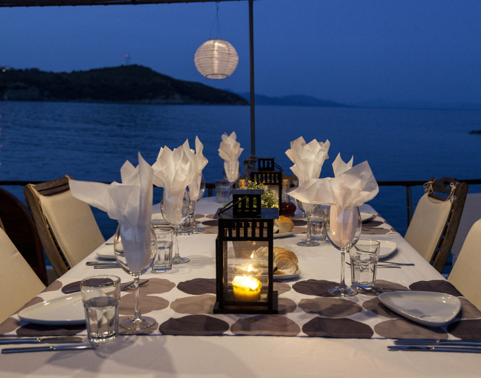 SWS Sailing gulet achterdek Sila