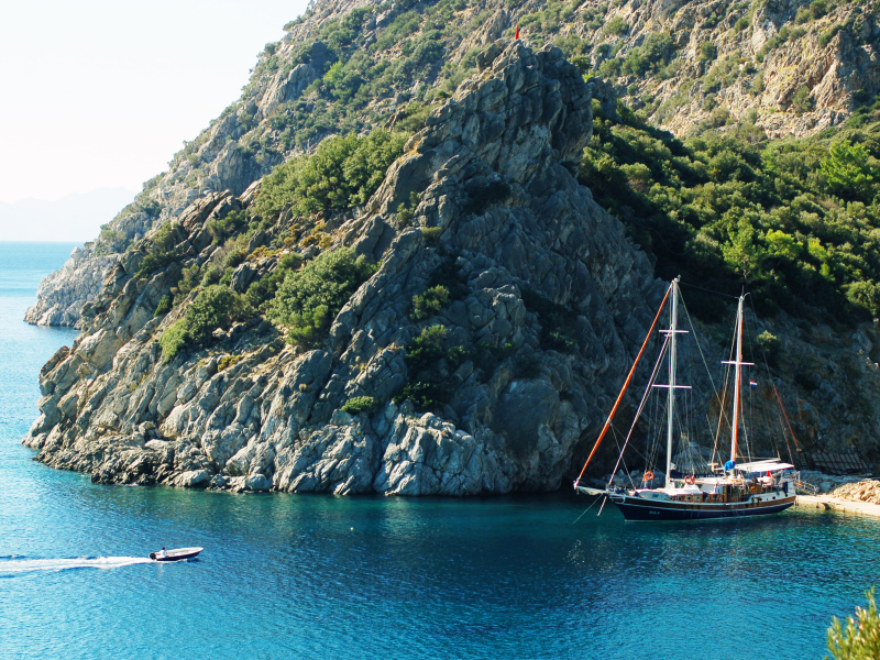 yachting langs baaien en dorpjes in Turkije