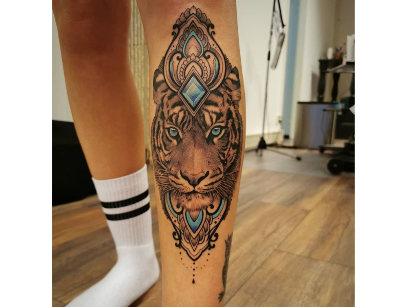 tattoo shop apeldoorn realisme tattoo tijger