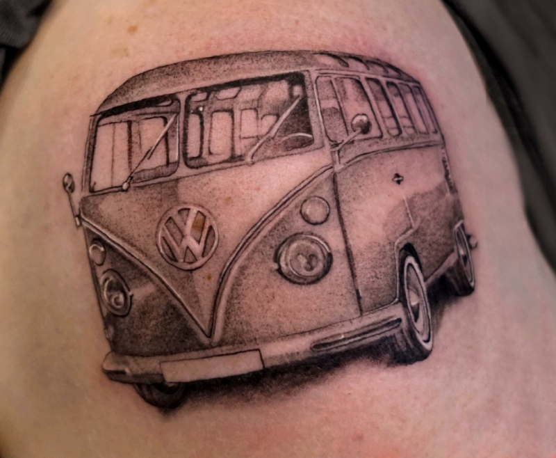 tattoo van oude volkswagen bus
