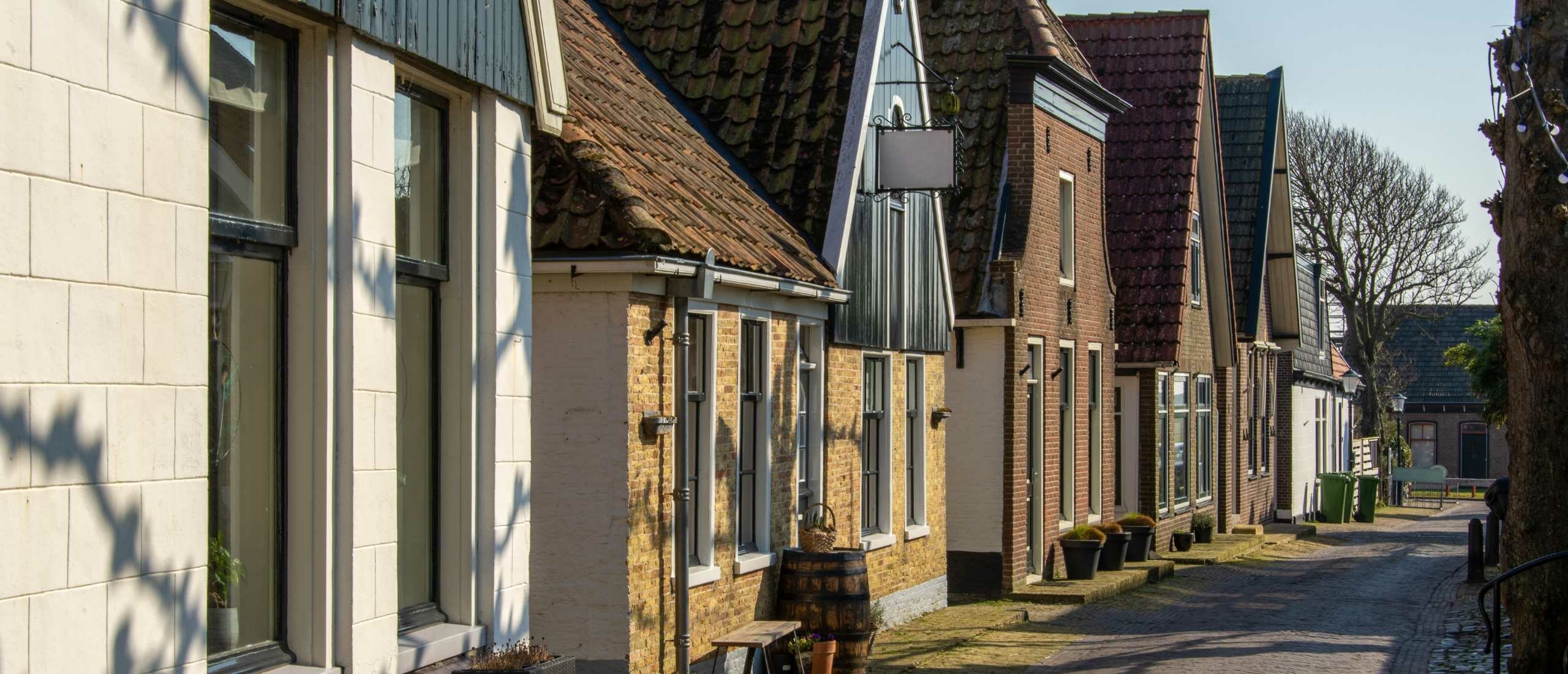 Historische straat in Oosterend op Texel Historische straat in Oosterend op Texel