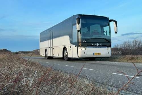 Touringcar en pendelbus voor evenementen en groepsvervoer op Texel