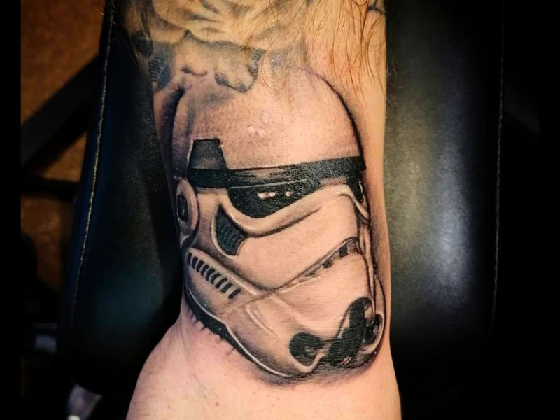 storm trooper starwars realisme tattoo