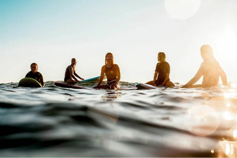 Surf lesson at Moliets beach during Surfblend surf holiday in France