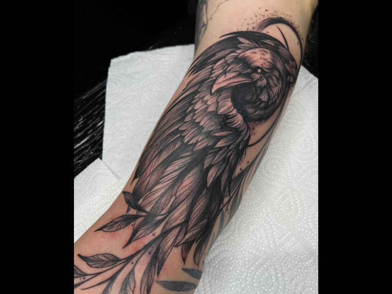 realistische kraai tattoo