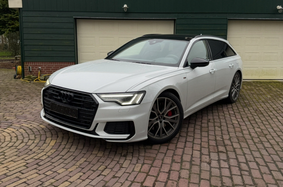 Audi S6 interieur herstel in Alkmaar – instapschade aan stoel professioneel hersteld door The Polish Company, specialist in interieur reparatie Noord-Holland