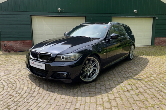 BMW 330i Station complete detailing in Alkmaar – exterieur detailing, interieur detailing en glascoating uitgevoerd door The Polish Company, specialist in auto detailing & lakbescherming Noord-Holland
