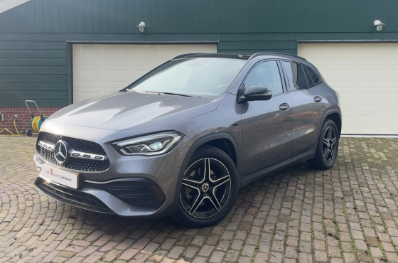 Mercedes GLA exterieur detailing in Alkmaar – lak gecorrigeerd en beschermd met glascoating voor diepe glans en duurzame bescherming. Uitgevoerd door The Polish Company, specialist in auto detailing & lakbescherming Noord-Holland