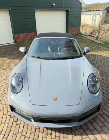 Porsche 911 Targa in Chalk kleur voorzien van full front CovrGard Paint Protection Film in Alkmaar – professionele lakbescherming door The Polish Company Noord-Holland