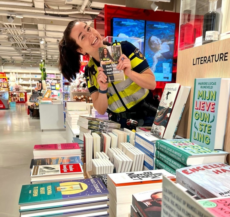 Boek het kan ook nooit normaal Lieke Hester Kopen