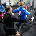 Persoonlijke één-op-één training met ervaren personal trainer in 24/7 gym in Leeuwarden – focus op maatwerk en resultaat