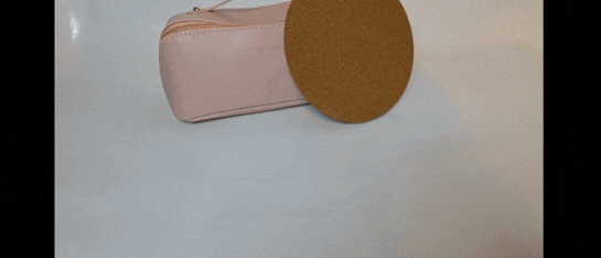 macrame editie toolkit met kurken onderzetter, pen, potlood, gum, naald, spelden, meetlint, tape, lijm en 2 scharen in een mooie, ruime etui