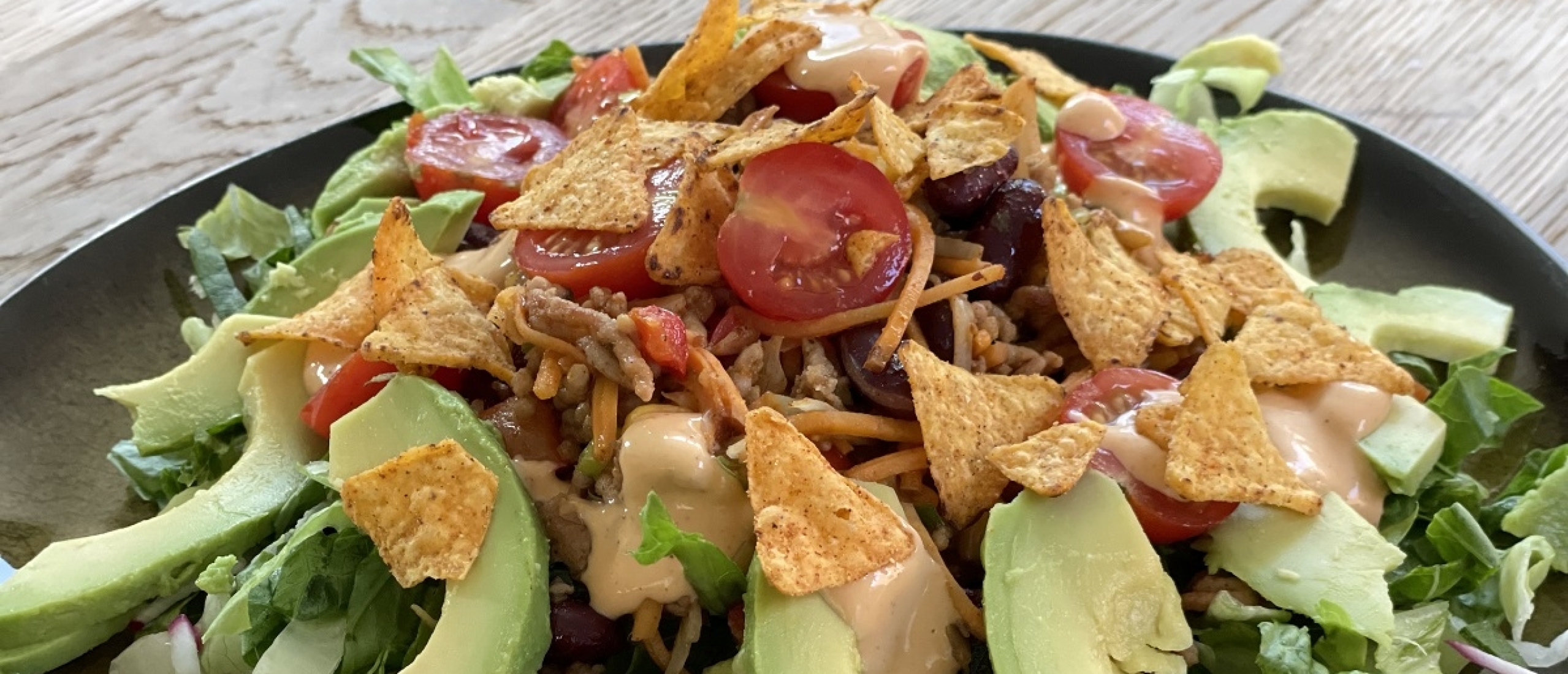 Goed vullende Mexicaanse salade met gehakt en avocado: een Topper!