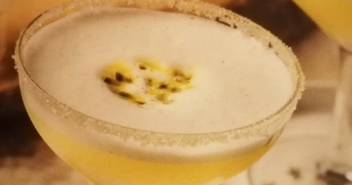 pornstar-Mocktail-met-citrus, kurkuma-en-rozemarijngembersiroop