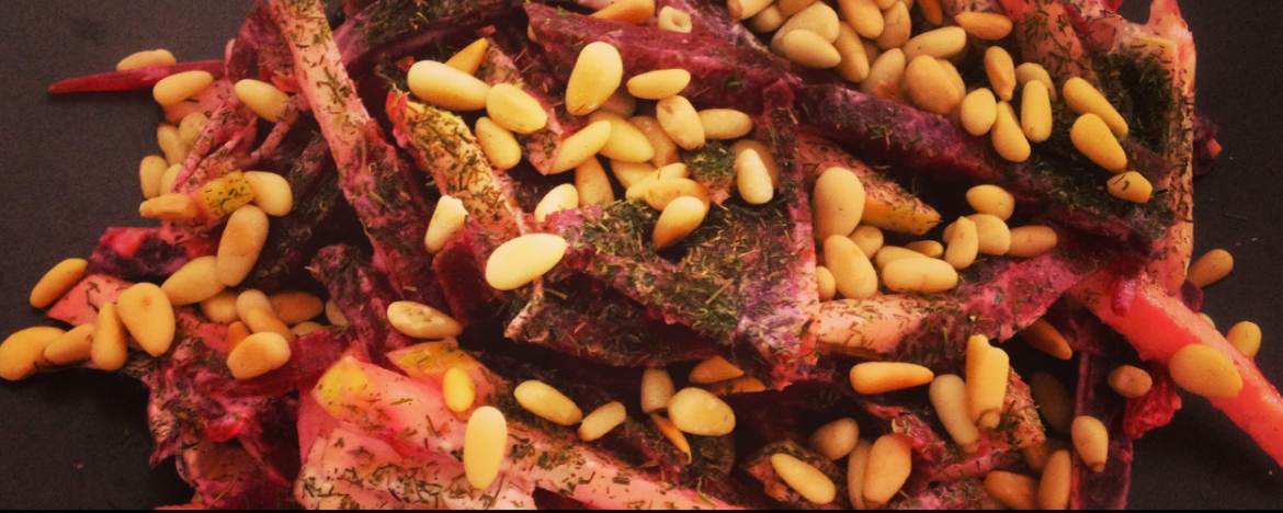 Rode bieten-appel salade