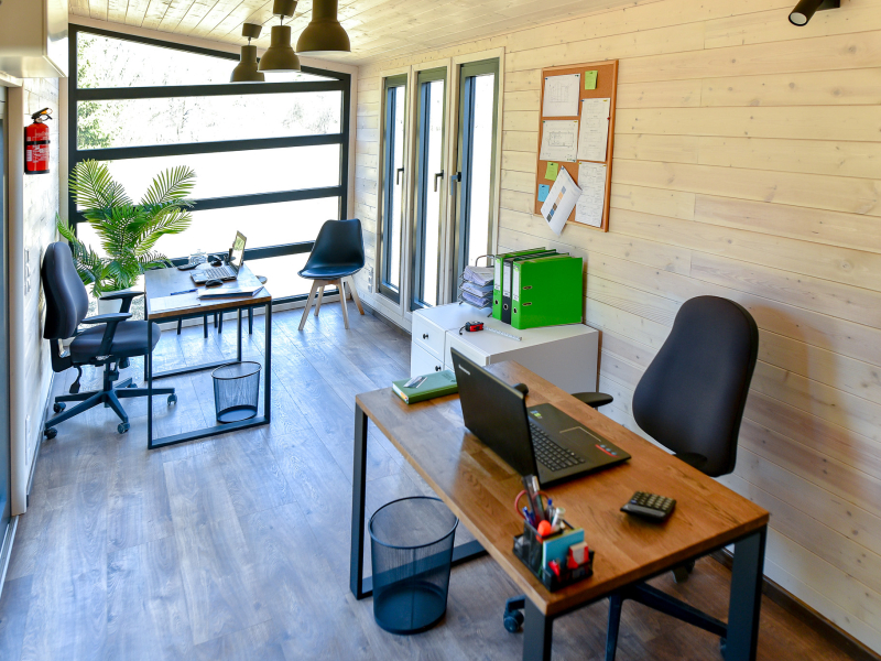 Tiny Office Luna - met meerdere werkplekken
