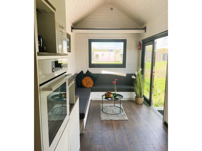 Tiny House Sunshine met zithoek