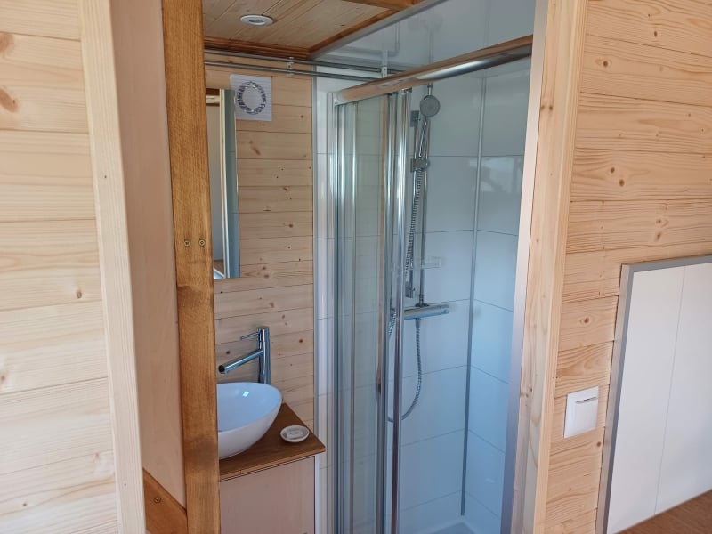 Tiny House Sunshine 341 met ruime douche