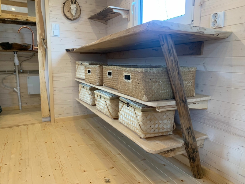 Tiny House Verona Circulair - planken in keuken