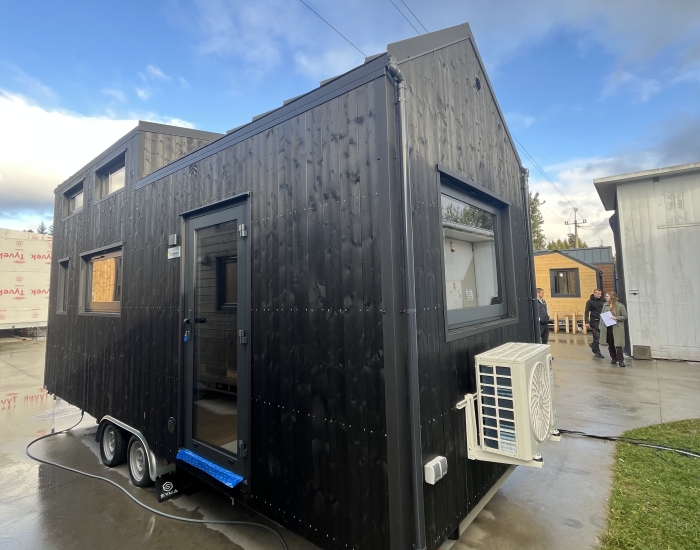 Tiny House Sunshine - voorzijde Tiny House Sunshine - voorzijde