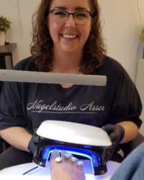 nagelstudio assen eigenaresse sabine mus