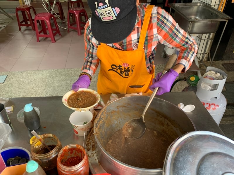 Oestersoep is Joey zijn favoriete snack in Taiwan. Proef zelf ook de oestersoep tijdens de rondreis.