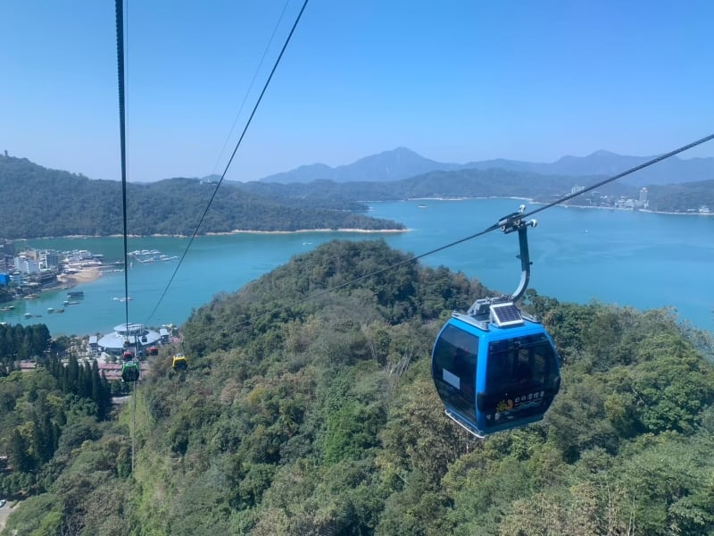 Sun Moon Lake in Taiwan kom je prachtig bewonderen door de kabelbaan te nemen tijdens de rondreis