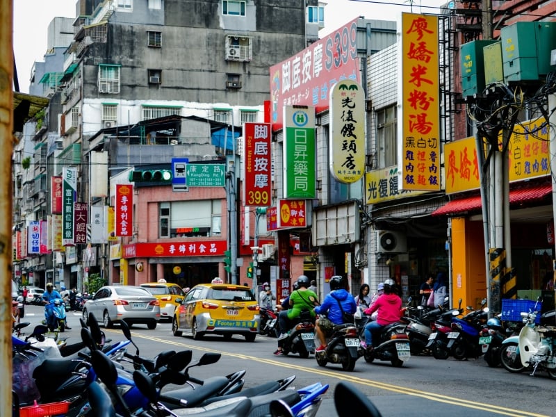 In Taiwan kun je dit typische straatbeeld gaan tegenkomen tijdens de rondreis