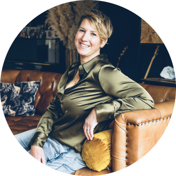 Evelyn Scholtens-van der Stok, specialist in EMDR en traumaverwerking. Traumatherapie Middenbeemster, Purmerend, Amsterdam en online