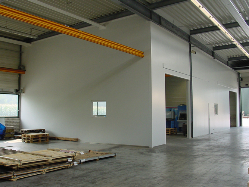 geluidswand en deuren tbv ponsnibbelmachines