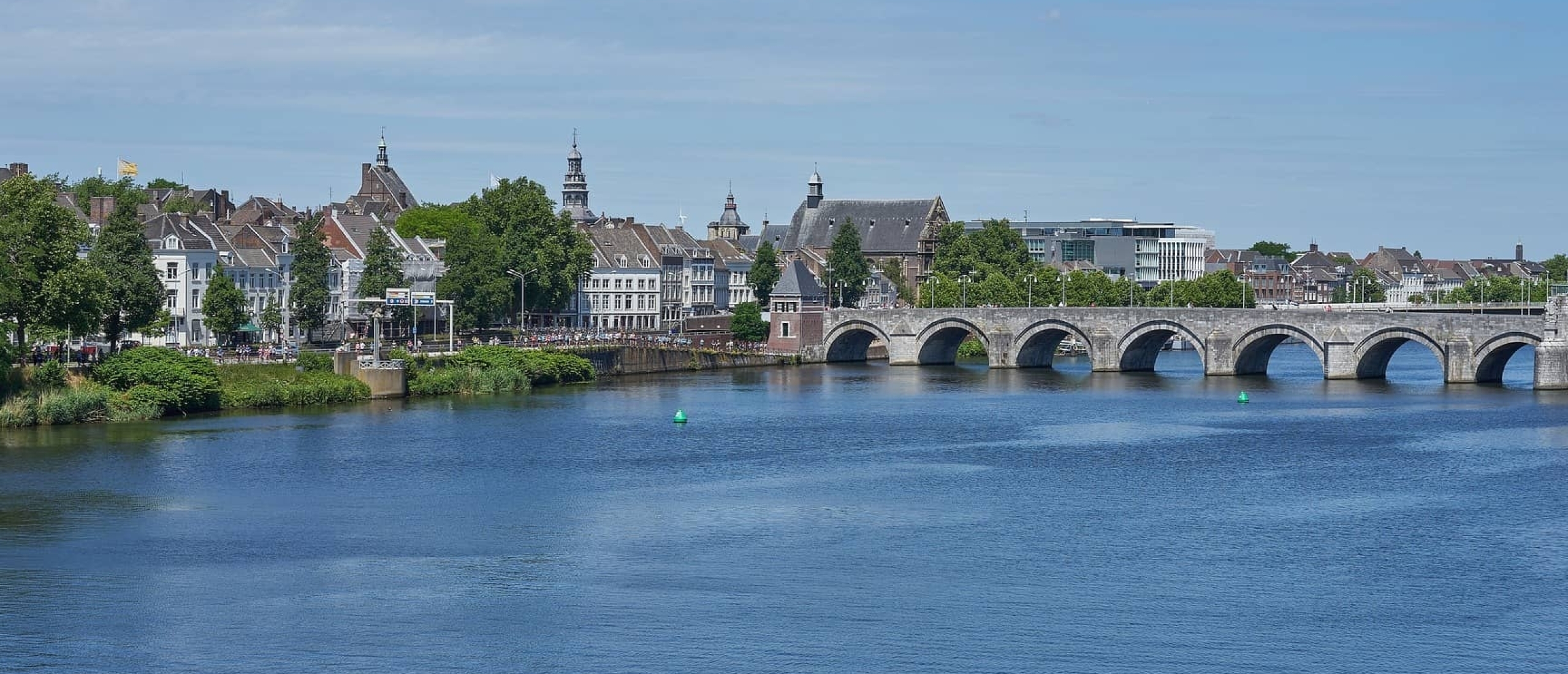 Trouwauto huren Maastricht