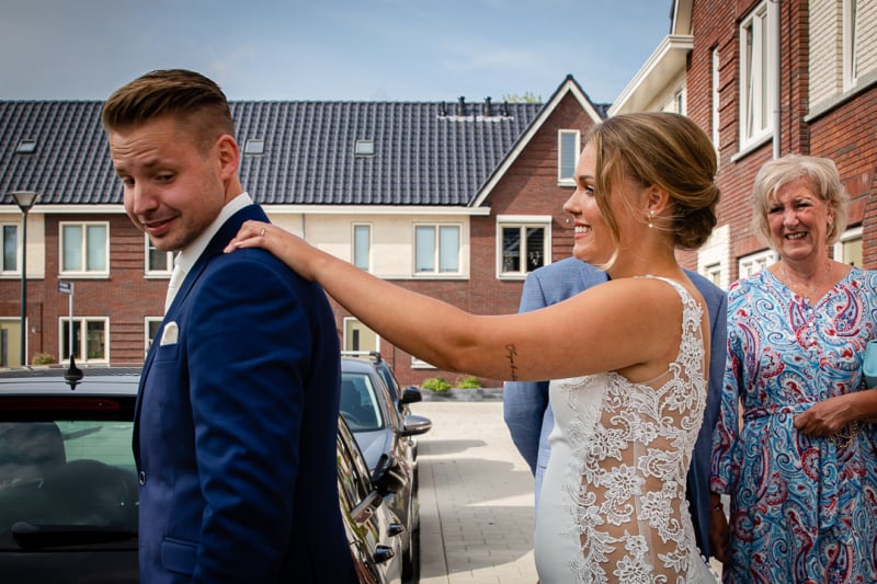 First look bij bruiloft Schiedam