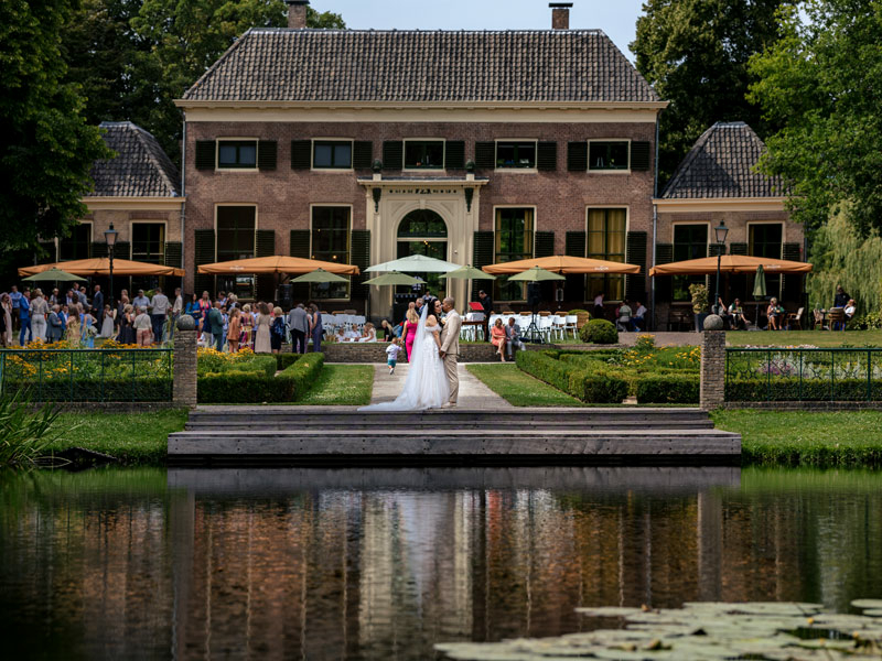 Fotoshoot locatie trouwfotograaf Rotterdam Dudok in het park