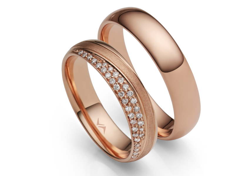 Rose gouden exclusieve trouwring met diamanten van Vena Amoris