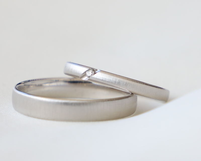 Witgouden trouwringen: modern, stijlvol en passend bij jullie liefde