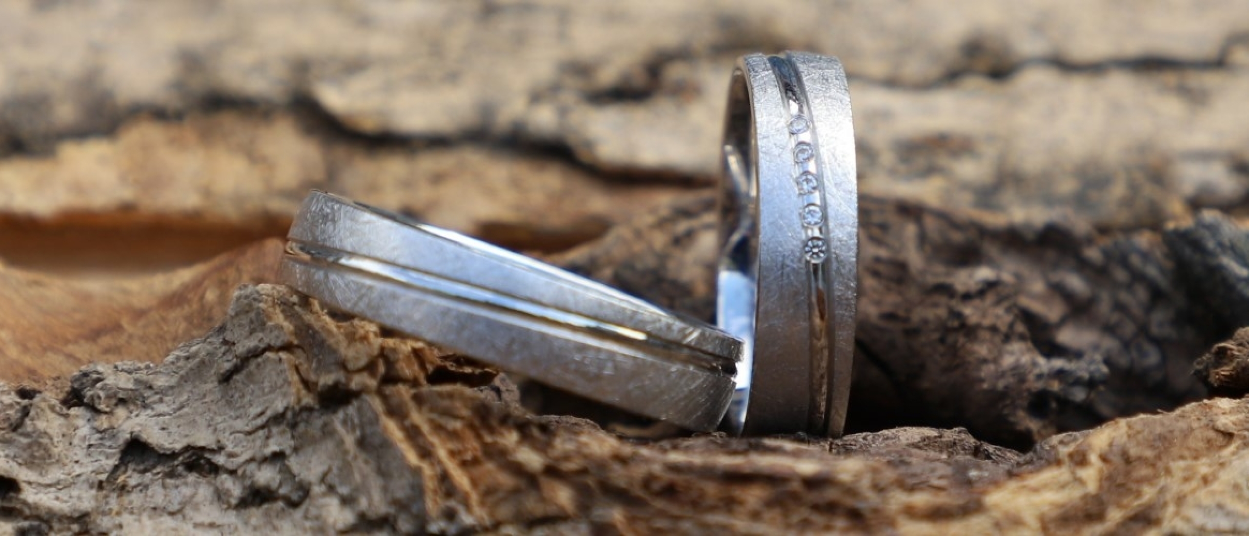 Witgouden trouwringen: modern, stijlvol en passend bij jullie liefde