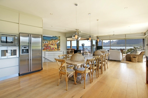 pringle_bay_villa_overberg_dining_room