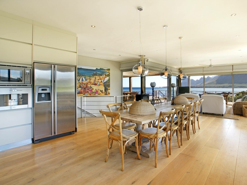 pringle_bay_villa_overberg_dining_room