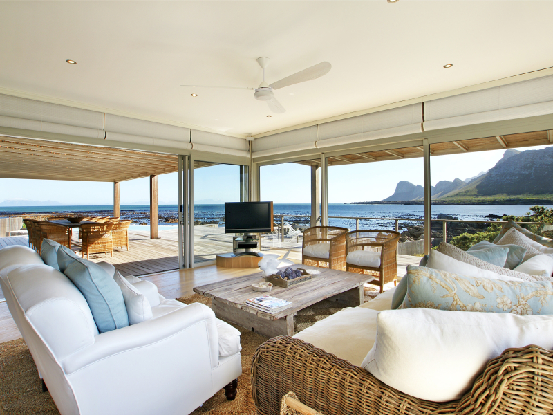 pringle_bay_villa_overberg_lounge.