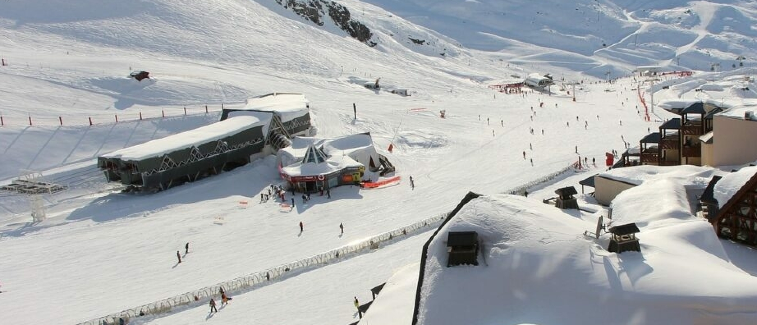 De top 7 van de leukste après-skigebieden in Europa 2024