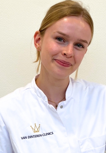 Rebecca Hieselaar huidtherapeut bij Van Dinteren Clinics