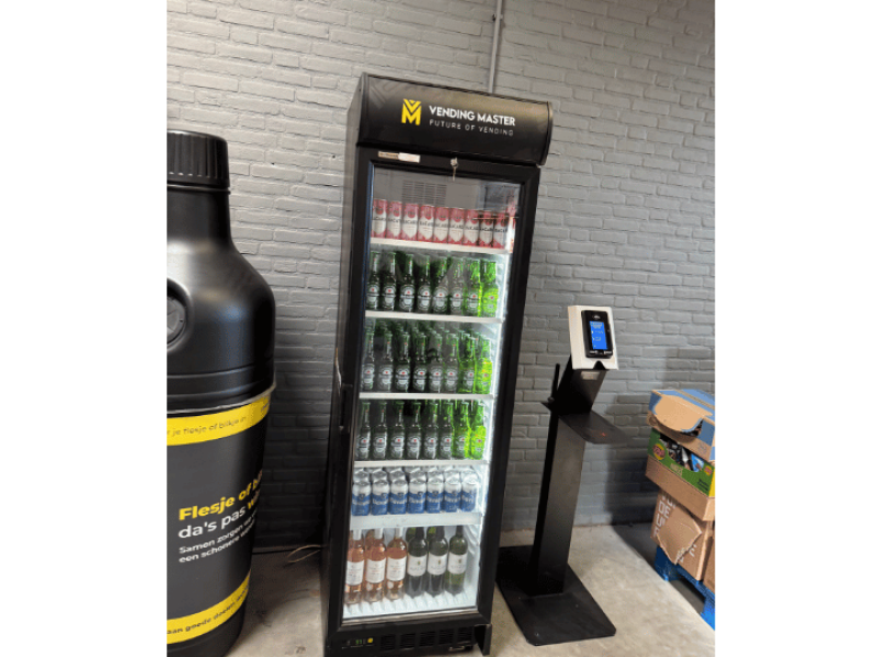 Een koeling en een betaalterminal goedkoop en gemakkelijk